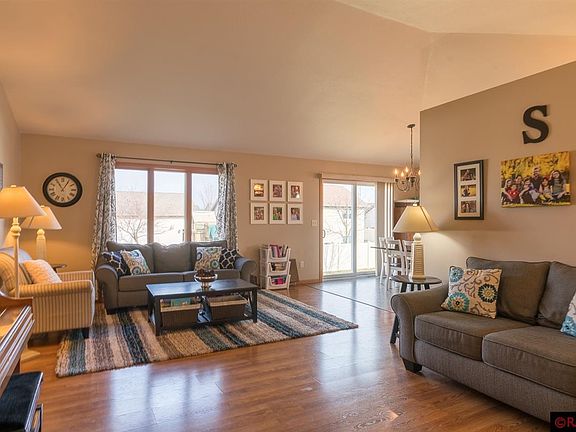 3rd image of 108 Cole Ct