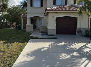 16350 SW 75th St, Miami, FL 33193