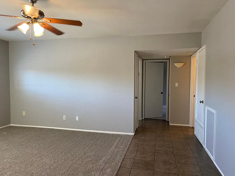 2693 E Oakleaf Dr — Photo 10