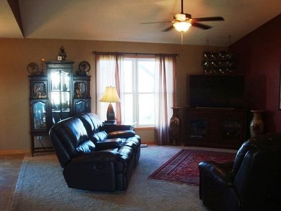 5th image of 6 Sundance Dr