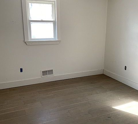2nd image of 3459 22nd St S