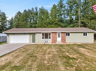 5721 Wintergreen Dr, Wisconsin Rapids, WI 54494