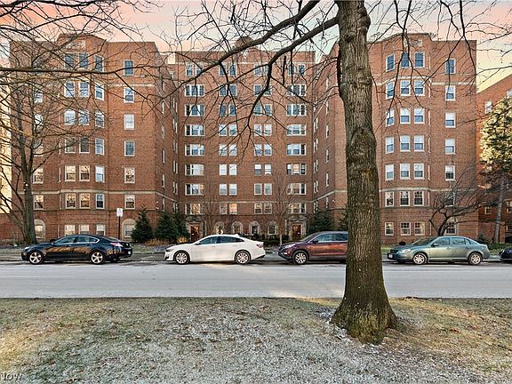 2nd image of 13600 Shaker Blvd