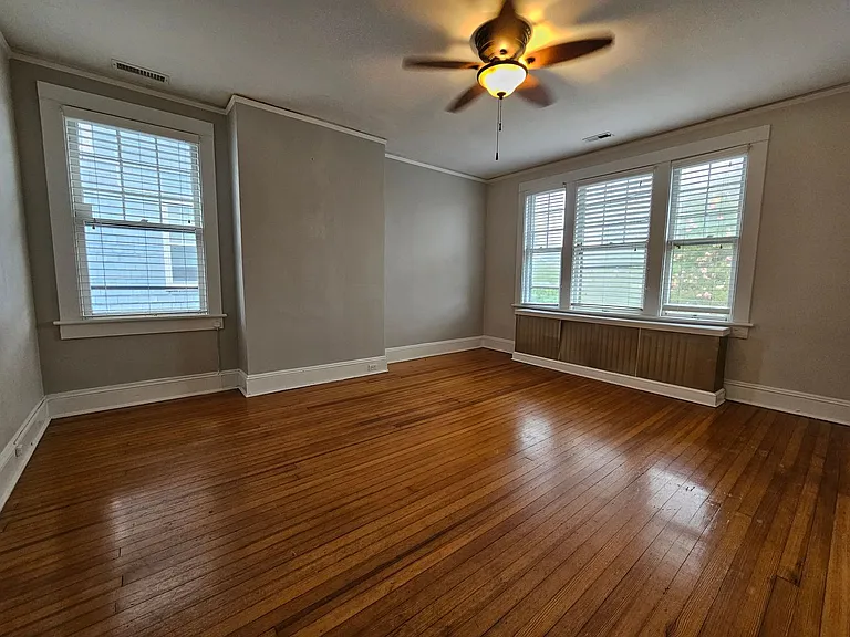 537 Washington Park — Photo 18