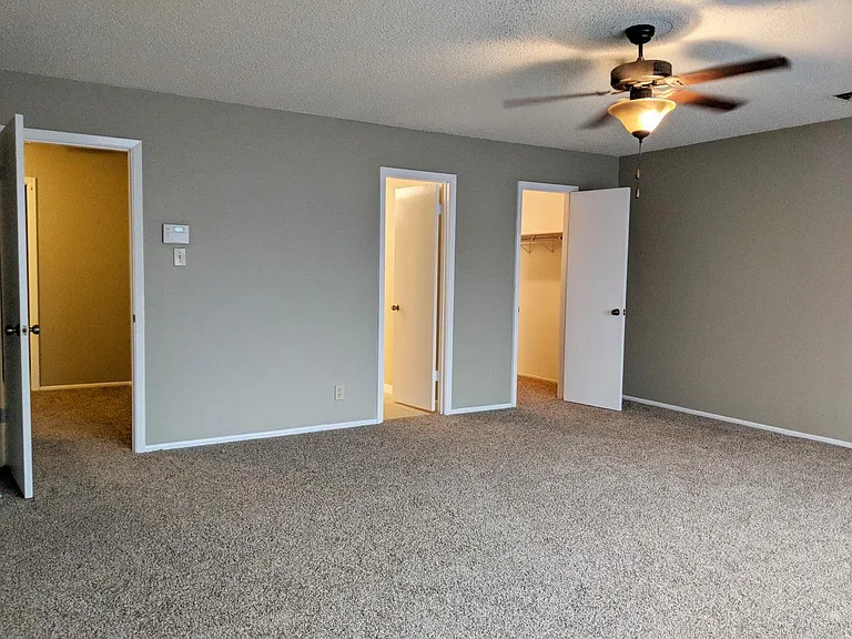 4507 Sherwood Way — Photo 7