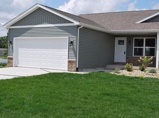 7868 Wright St, Merrillville, IN 46410