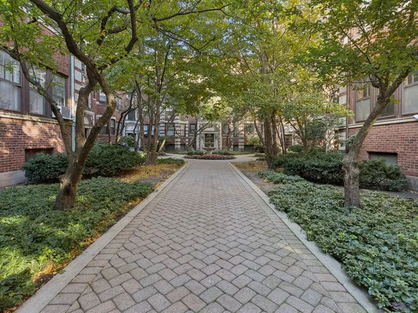 846 Hinman Ave APT 3, Evanston, IL 60202
