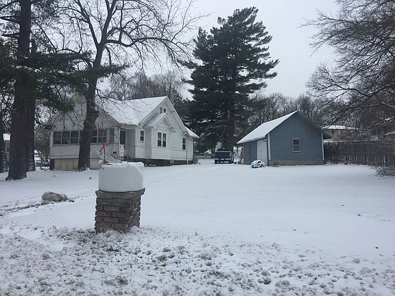 2nd image of 2524 Benson Gardens Blvd
