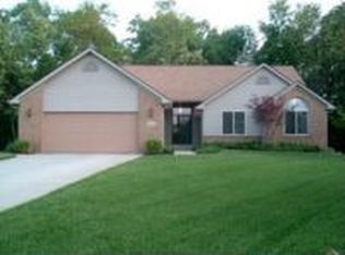 8820 Cove Ct, White Lake, MI 48386