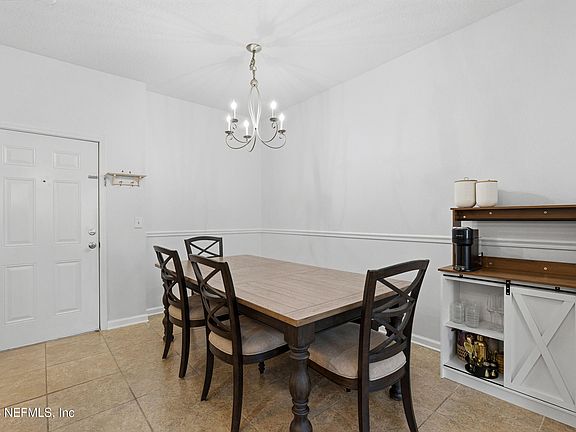 5th image of 11251 CAMPFIELD Drive #3302