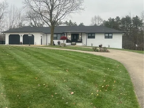 9181 Woodworth Rd, North Lima, OH 44452