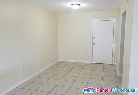3rd image of 3700 NW 21st St APT 201