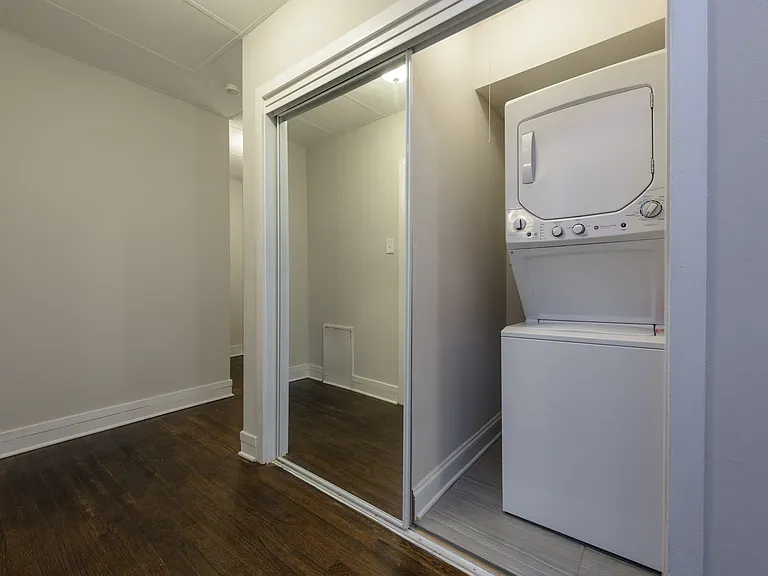 In-unit washer/dryer exclusive to 3-bedroom units