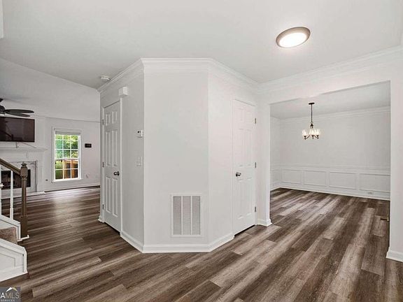 3rd image of 24 Augusta Way