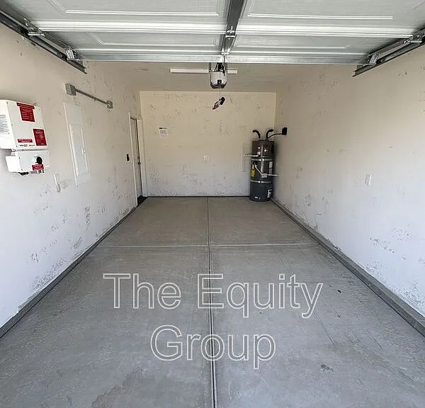 723 S Pinkham #101 — Photo 28