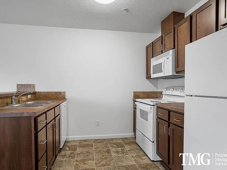 1017 SE 12th Ave — Photo 34