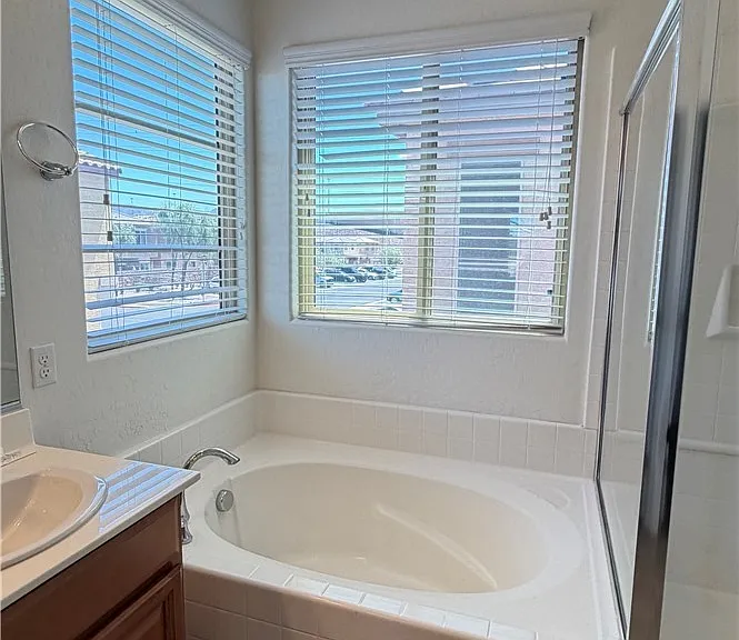738 Calamus Palm Pl — Photo 14