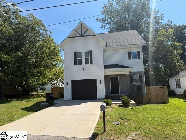 1st image of 322 E Bearden St