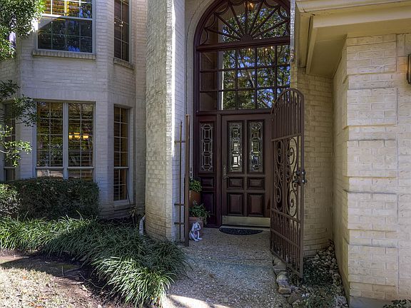2nd image of 5803 Harrington Cove