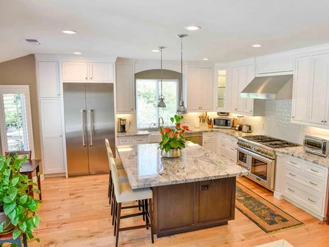 4 bed, 2558 sqft, $5,250 — Photo 3