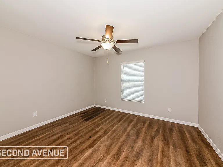 8206 Latour Ave — Photo 16