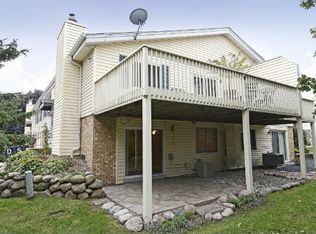 5342 Beachside Dr, Minnetonka, MN 55343