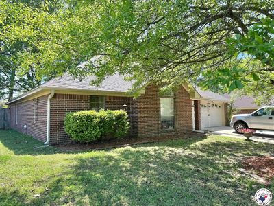 213 Trailwood Ln, Wake Village, TX, 75501