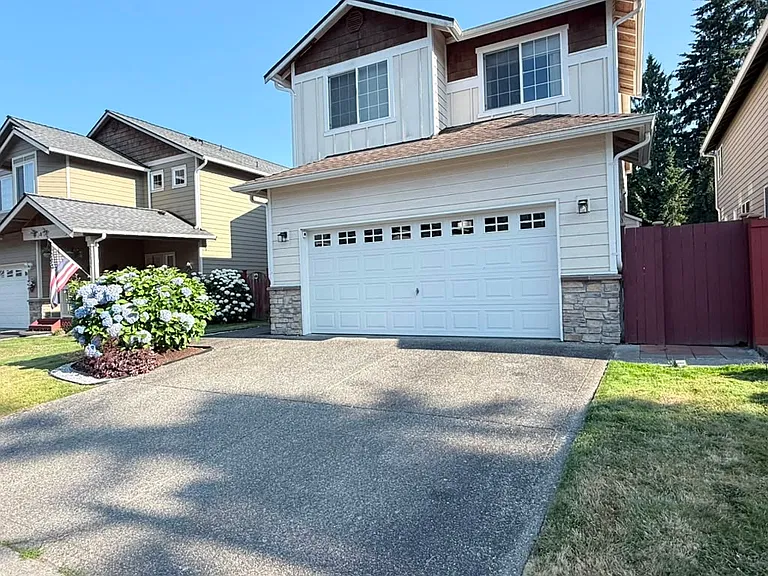 2622 Burley Dr — Photo 2