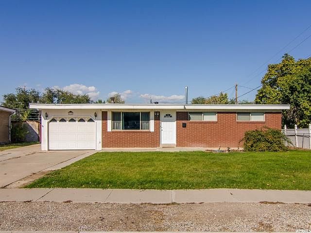 1st image of 10142 S Amaryllis St