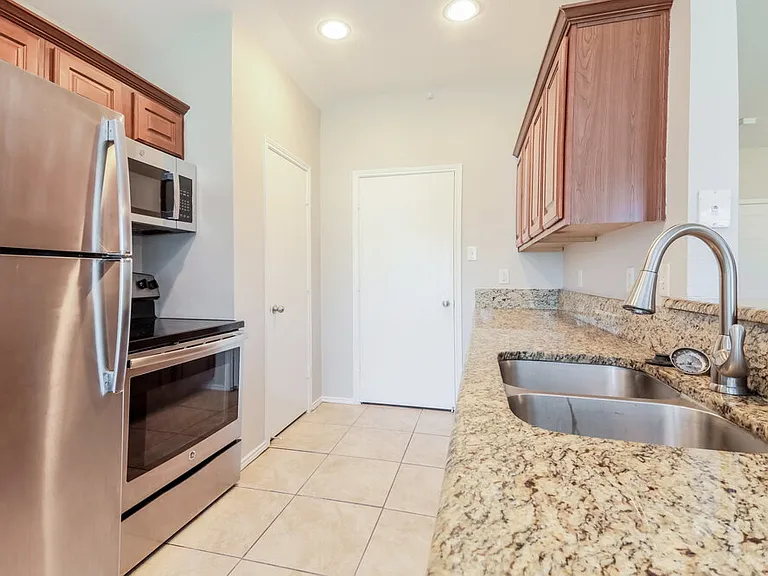 9723 Checota Dr — Photo 10