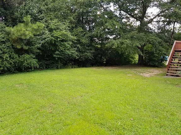 3rd image of 3335 Summit Place Dr
