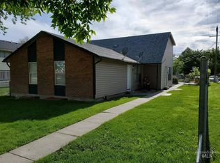 325/335 S 11 E, Mountain Home, ID 83647