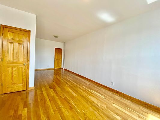 3rd image of 297 Pleasant Ave #5D