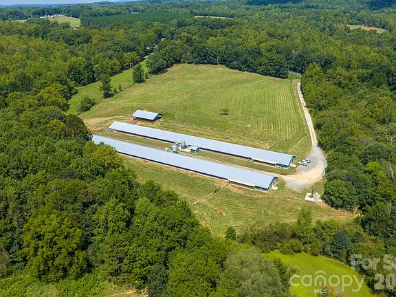3rd image of 1706 Ross Wood Rd