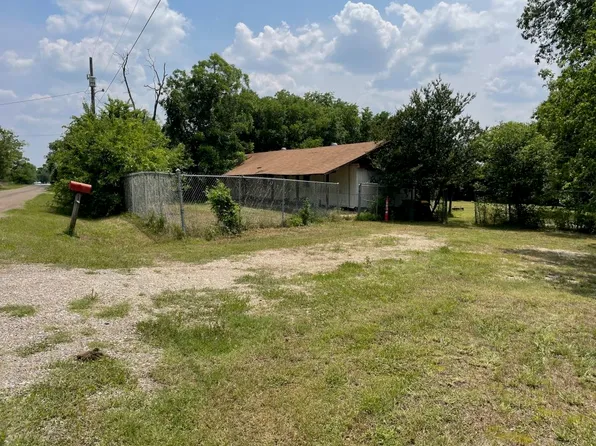 4178 S Old Robinson Rd, Lorena, TX 76655