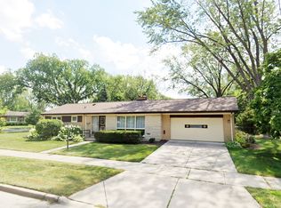 540 N Seminary Ave, Park Ridge, IL 60068