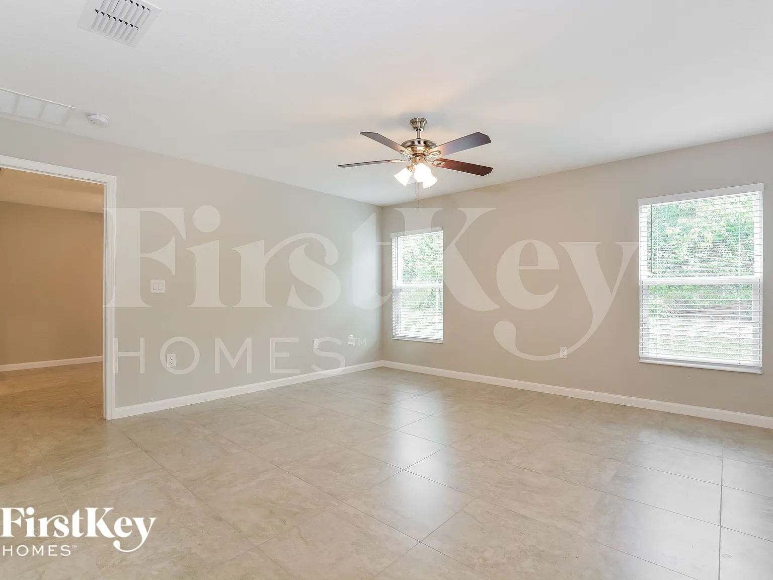 4 bed, 2.0 bath, 1598 sqft, $1,875 — Photo 2