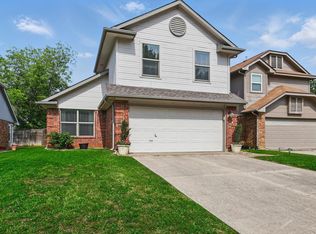 932 Boxwood Dr, Lewisville, TX 75067