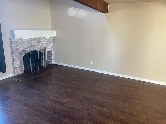 3rd image of 2681 Hatch Cir