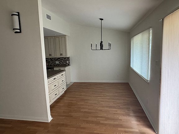 5th image of 2510 Stoutwood Cir
