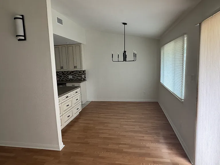 2510 Stoutwood Cir — Photo 5