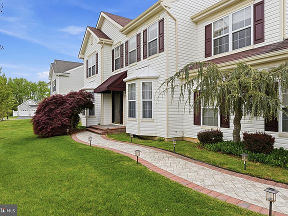 5th image of 308 Waterview Dr