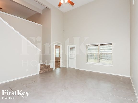 4th image of 8114 Gambrel Way