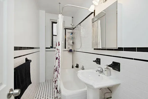Sold by Keller Williams NYC | media 7