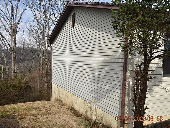 2nd image of 102 Ridge Rd