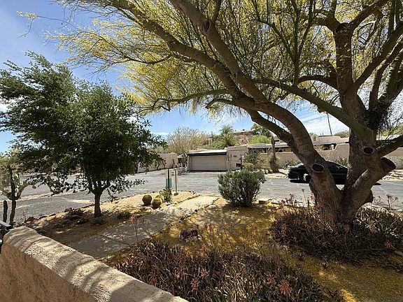 3rd image of 5204 N Tigua Dr