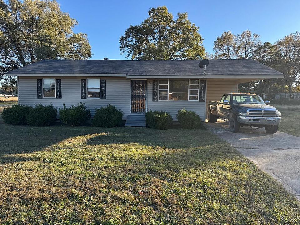 1st image of 121 Central St