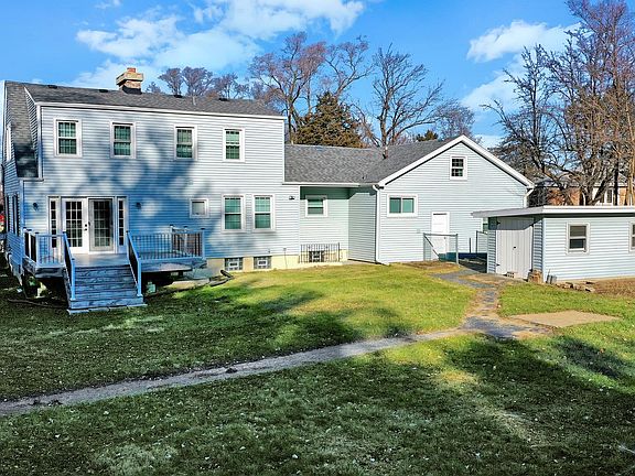 4th image of 8209 W 89th St