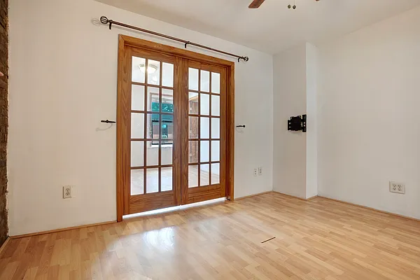 Rented by Twyford Real Estate | media 13