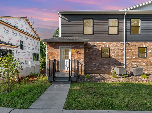 154 High Pointe Dr, Hummelstown, PA 17036